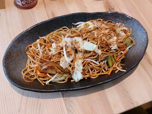 21d - fried noodles with "duck" at AnTee Vegan in Hamburg