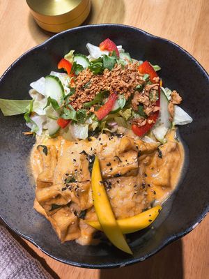 Spicy mango curry at AnTee Vegan in Hamburg