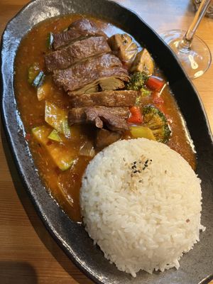 Lucky Lemon with vegan duck  at AnTee Vegan in Hamburg