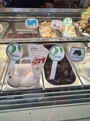 Ice cream 1 at Stella Eiscafé - Crêpes in Regensburg