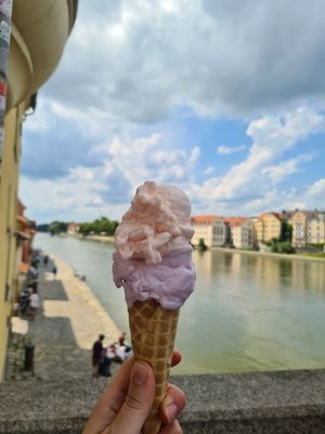 Yummy at Stella Eiscafé - Crêpes in Regensburg