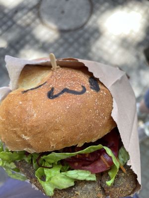 Michimilanesa con seitan  at Michiburger in Montevideo
