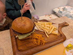 Vegan burger at Tomoyasu Seisakusyo and Hamburger - 友安製作所とハンバーガー in Fukuoka