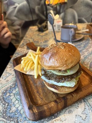   at Tomoyasu Seisakusyo and Hamburger - 友安製作所とハンバーガー in Fukuoka