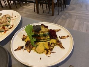 The curry sauce 🤤  at Restaurante Rústico  in Castellon De La Plana