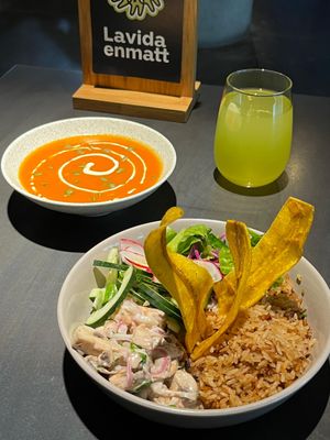 Menú del día: Bowl de arroz con coco - 13.000 at Cafė Mattelsa in Medellin