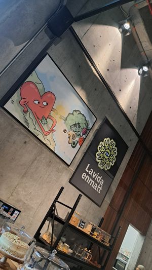  at Cafė Mattelsa in Medellin