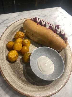  at Cafė Mattelsa in Medellin