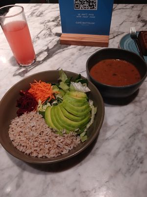 Menú del día (lentejas de la india), 10/10 at Cafė Mattelsa in Medellin