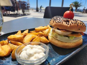 Vegan burger at Sam's Coffee and Bistro in Armacao De Pera