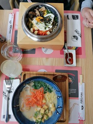 We choose the Japanse noodles bouillon and Bibimbap. Good food and delicious.  at Poki Poki in Dinant