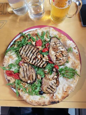 Pizza nell'orto at La pizza di Aniello Mansi in Salerno