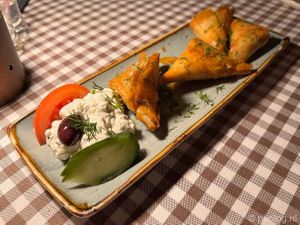 Spanakopitakia at Taverna Athene in Berlin