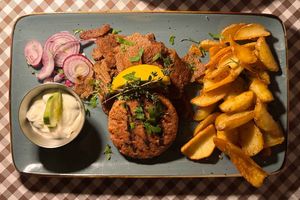 Mixed grill at Taverna Athene in Berlin