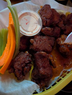 Seitan wings with signature sauce and vegan Ranch #Veganuary at Ruggers Pub in Pittsburgh