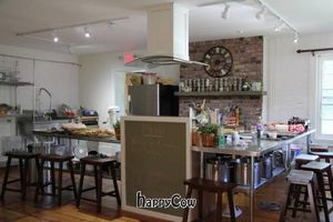 Vegan teaching kitchen in The Homestead where guests can take cooking classes with CAS's chef. at The Homestead Guesthouse in Saugerties