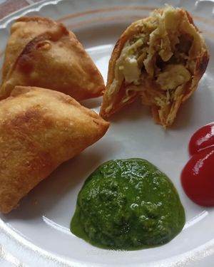 Paneer Samosa with Chutney at Veenus Cafe Pure Veg in Yerevan