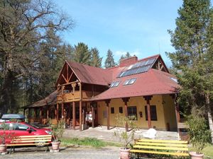 Restaurant in the woods at Háromforrás Étterem in Nagyhuta
