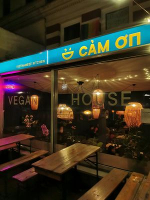  at Cảm Ơn in Hamburg