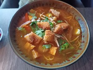 M8 lunch deal at Cảm Ơn in Hamburg