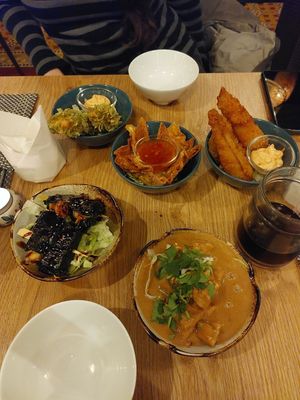 Arrangement of tapas at Cảm Ơn in Hamburg
