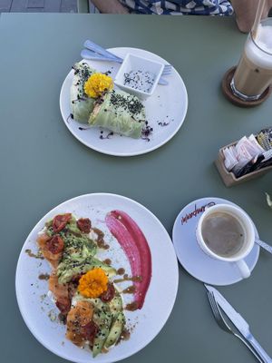 Golden Roll and Ocean's Dream pancakes at Panier Coffee & Brunch in Tenerife