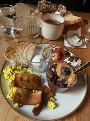 The plate   at Full Soul Vegan in Stockholm