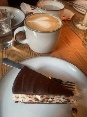 Cookies and crème cheesecake   at Full Soul Vegan in Stockholm