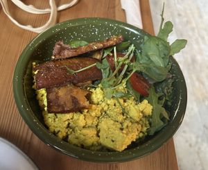 Scrambled tofu and baycon  at Full Soul Vegan in Stockholm
