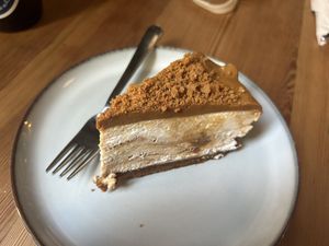 Lotus Biscoff cheesecakee  at Full Soul Vegan in Stockholm