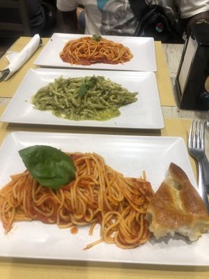 I don’t think the pesto pasta is vegan because pretty sure pesto has Parmesan cheese in it  at Il Maggiore Café in Riomaggiore