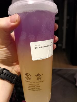 Decided to be fancy, aurora lemon with Hantian (jelly pieces) at Pao Pao Modern Tea in Berlin