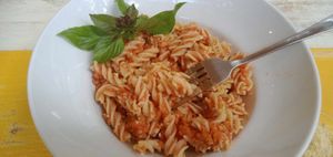 Bolognese Brown Rice Pasta.
Served with Rawmesan at Soulscape Café in Koh Phangan