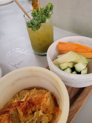 Hummus at Begin - Pascual i Genís in Valencia