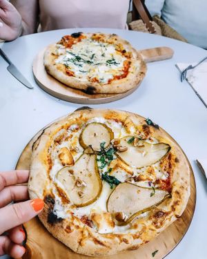 Opciones vegetarianas en un local precioso at Begin - Pascual i Genís in Valencia