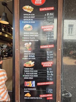 Preise 06/25 at Just Döner in Zandvoort