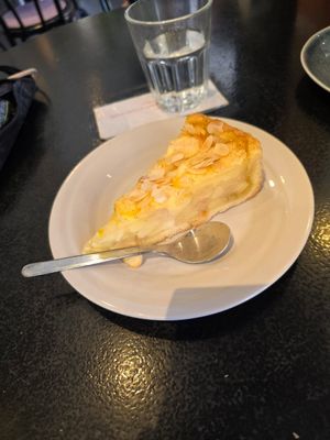 Apple Cake - optional warmed up at La Belle Flør Café in Oslo
