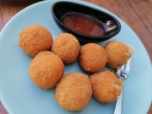 Cheeseballs at N-Joy in Kos