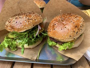 Crispy Chick‘N and The Beyond   at VEG'D - Vegan Burgers - X-Berg in Berlin