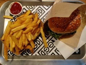 Omg at VEG'D - Vegan Burgers - X-Berg in Berlin