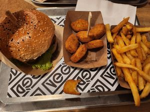  at VEG'D - Vegan Burgers - X-Berg in Berlin