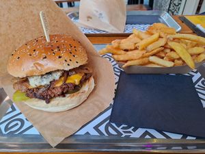  at VEG'D - Vegan Burgers - X-Berg in Berlin