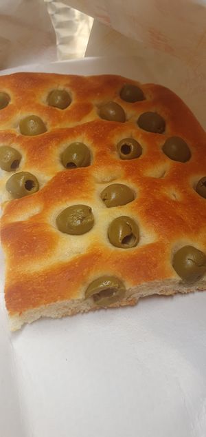 Focaccia con olive at Focaccia & Co in Genoa