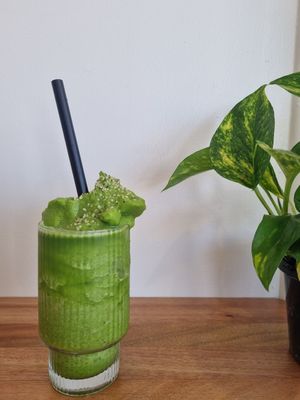  at Piknik in Burleigh Heads