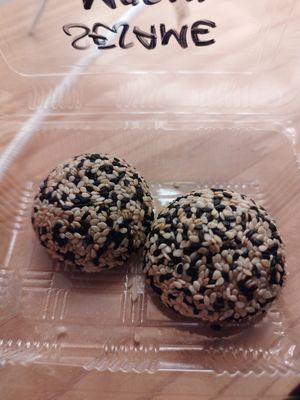 Sesame mochi at Lin's Veggie Dumplin' in Vienna