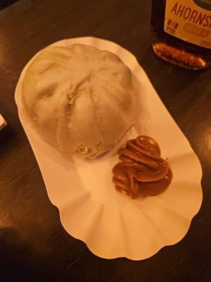  at Lin's Veggie Dumplin' in Vienna