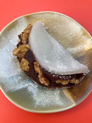 Mochi, Anko, Noix at Vivant  in Grenoble