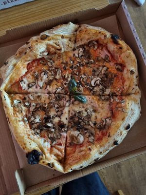  at Slap Pizza in Darmstadt