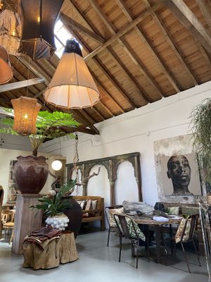 Location   at Flores do Cabo in Colares