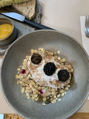   at Flores do Cabo in Colares